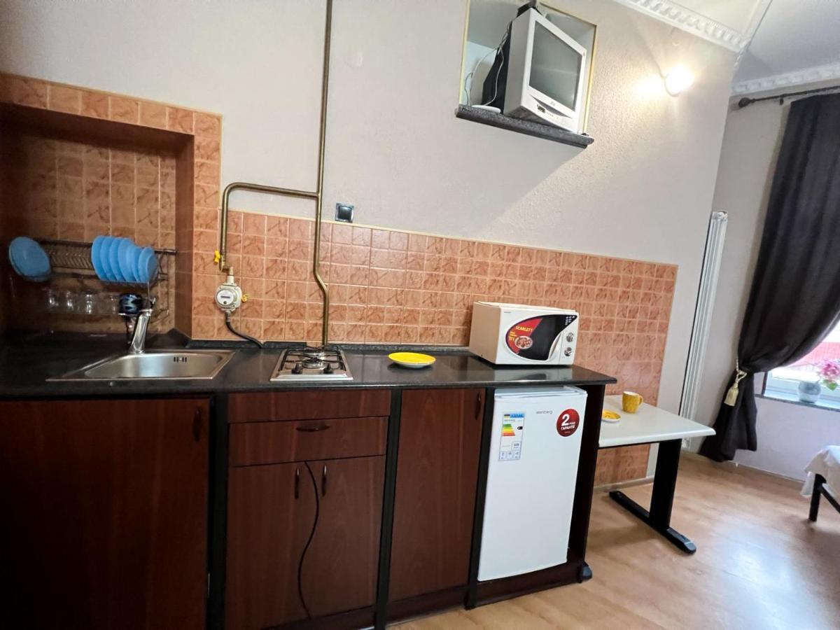 Apartment In The Historic Center เคียฟ ภายนอก รูปภาพ