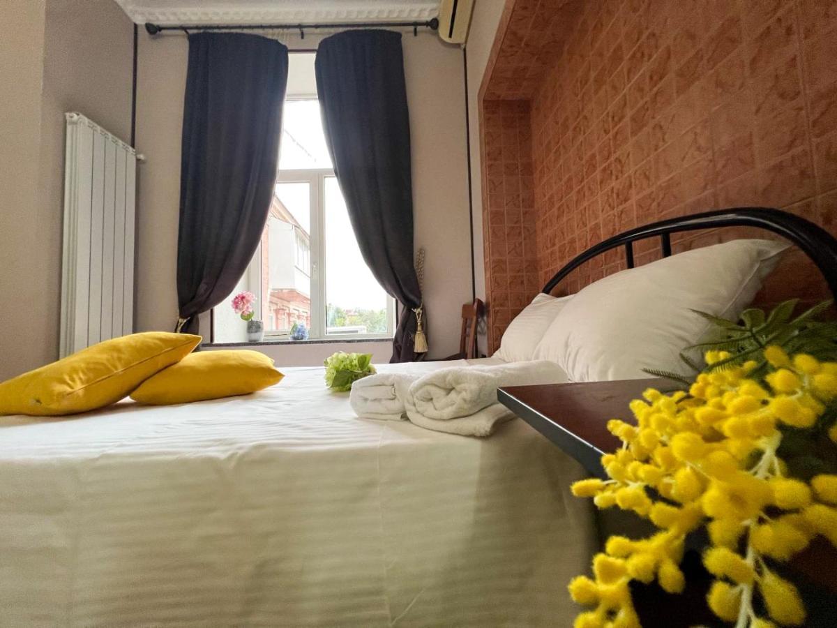 Apartment In The Historic Center เคียฟ ภายนอก รูปภาพ