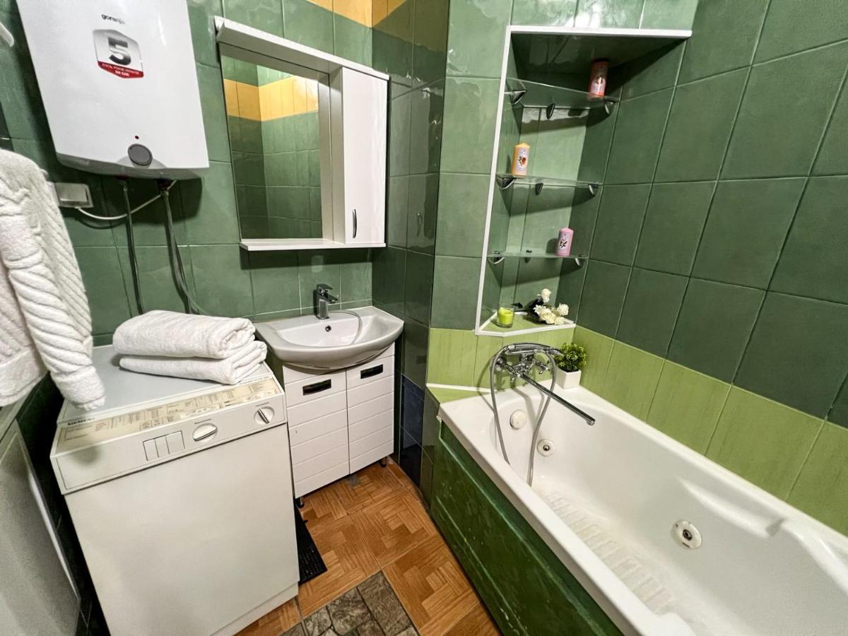 Apartment In The Historic Center เคียฟ ภายนอก รูปภาพ