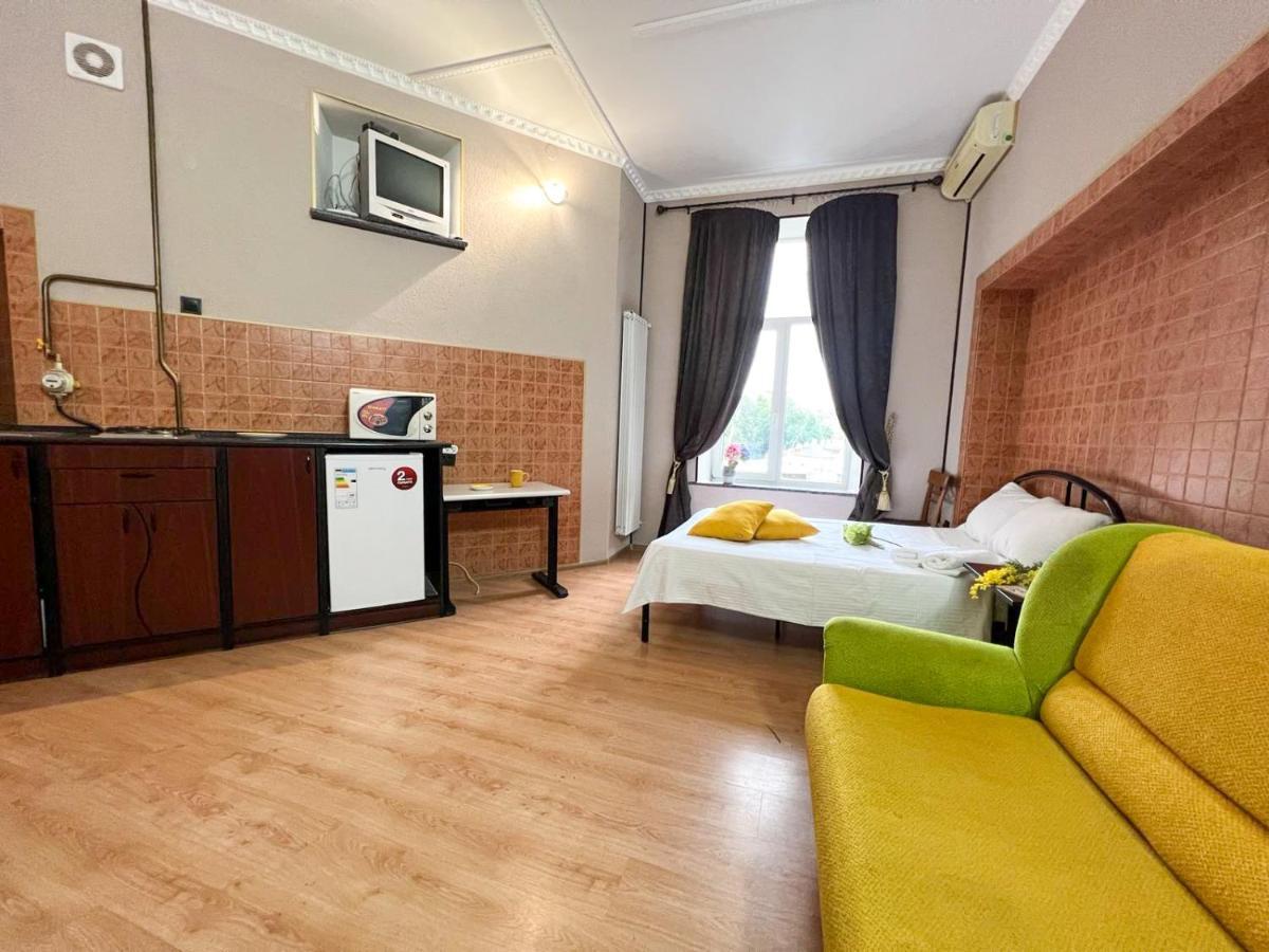 Apartment In The Historic Center เคียฟ ภายนอก รูปภาพ