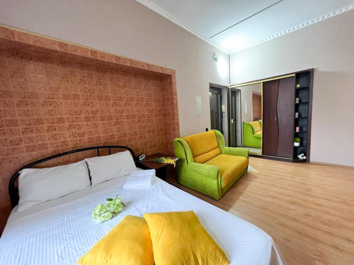 Apartment In The Historic Center เคียฟ ภายนอก รูปภาพ