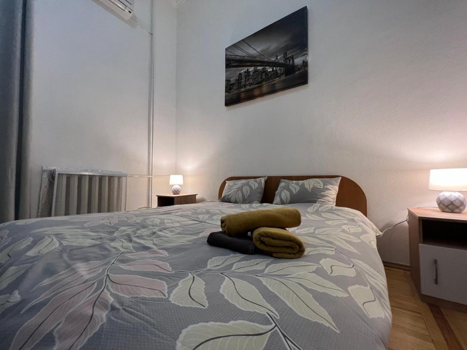 Apartment In The Historic Center เคียฟ ภายนอก รูปภาพ