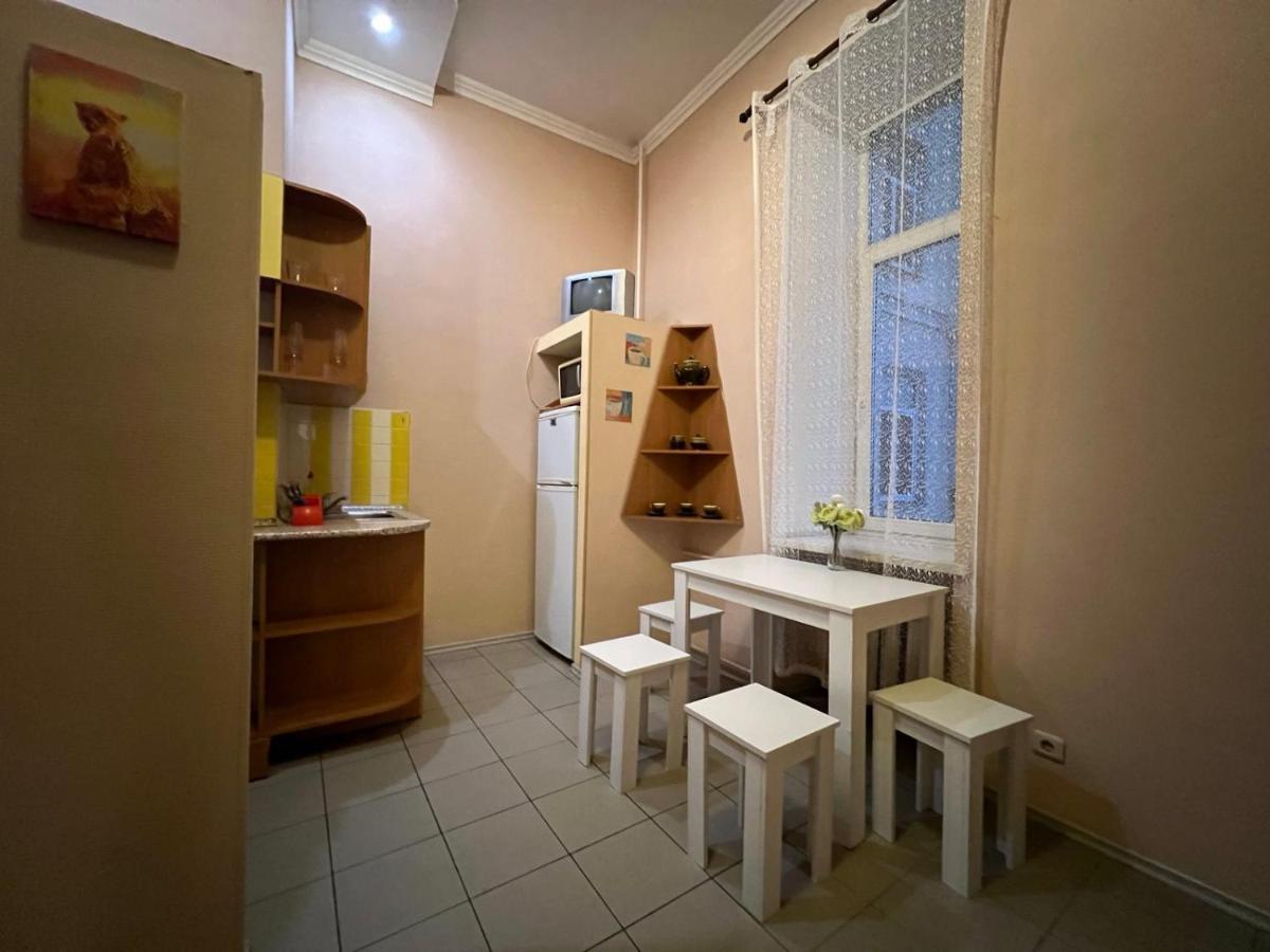 Apartment In The Historic Center เคียฟ ภายนอก รูปภาพ