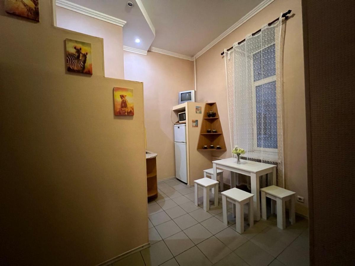 Apartment In The Historic Center เคียฟ ภายนอก รูปภาพ